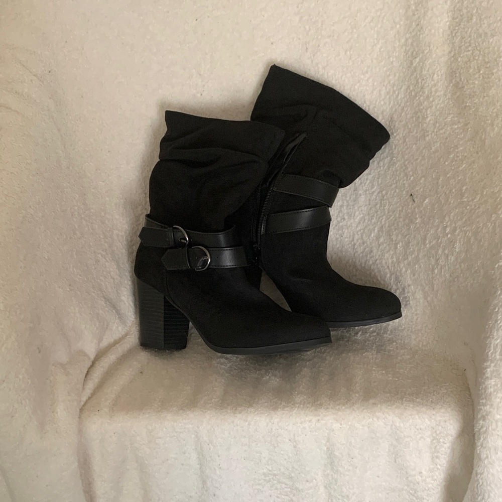 Elegant Black Heeled Boots for Women